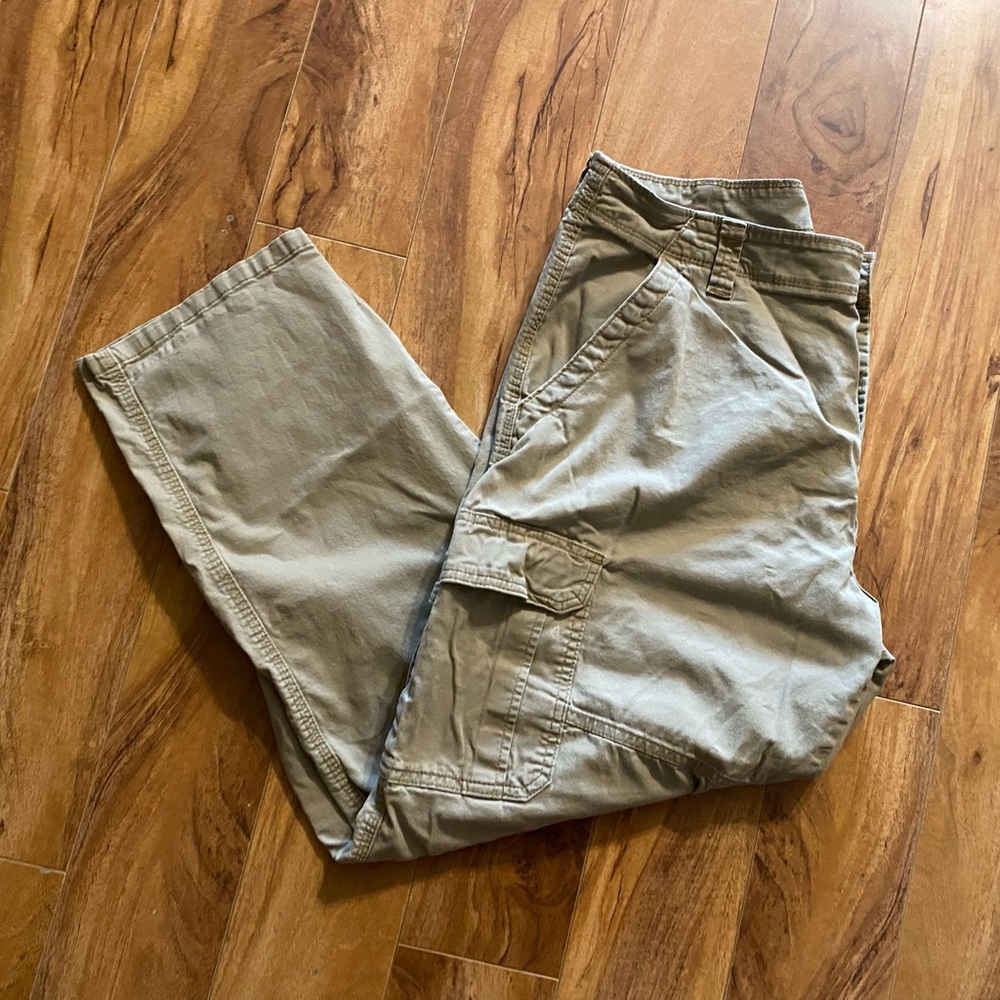 Men’s Wrangler Khaki Cargo Pants (38x30)